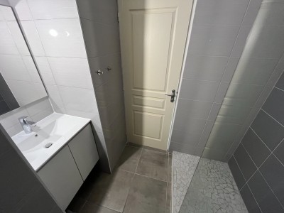 STUDIO A LOUER - ST ETIENNE FACULTE   CENTRE DEUX - 18.32 m2 - 420€ charges comprises par mois