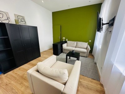 STUDIO A LOUER - ST ETIENNE HOTEL DE VILLE/DORIAN - 27.64 m2 - 450€ charges comprises par mois