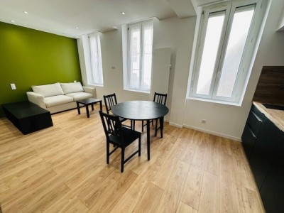 STUDIO A LOUER - ST ETIENNE Htel de Ville/Dorian - 26.63 m2 - 420€ charges comprises par mois