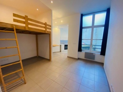 STUDIO A LOUER - ST ETIENNE Hyper centre / Badouillre - 34.55 m2 - 400€ charges comprises par mois