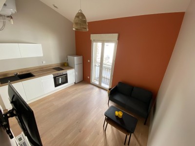 STUDIO A LOUER - ST ETIENNE HYPER CENTRE/DORIAN - 21.91 m2 - 410�&euro; charges comprises par mois