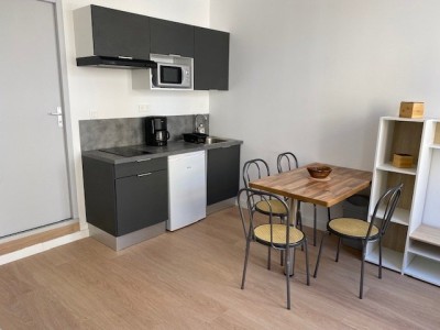 STUDIO A LOUER - ST ETIENNE JEAN JAURES / JACQUARD - 23.55 m2 - 400€ charges comprises par mois
