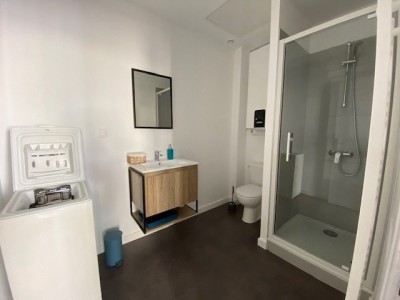 STUDIO A LOUER - ST ETIENNE JEAN JAURES / JACQUARD - 23.55 m2 - 400€ charges comprises par mois