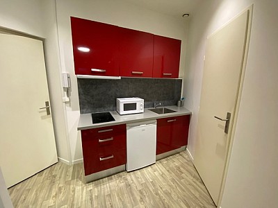 STUDIO A LOUER - ST ETIENNE La M�tare/Rond Point Fauriel - 23.91 m2 - 405�&euro; charges comprises par mois