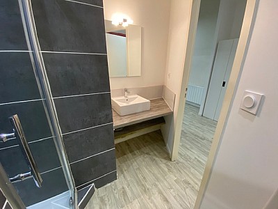 STUDIO A LOUER - ST ETIENNE La M�tare/Rond Point Fauriel - 23.91 m2 - 405�&euro; charges comprises par mois