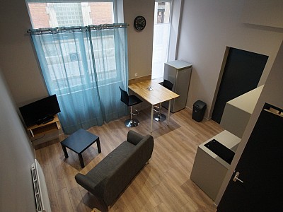 STUDIO A LOUER - ST ETIENNE QUARTIER DES URSULES/CENTRE VILLE - 24.1 m2 - 364 € charges comprises par mois