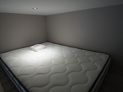 STUDIO A LOUER - ST ETIENNE QUARTIER DES URSULES/CENTRE VILLE - 24.1 m2 - 364 € charges comprises par mois