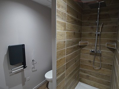 STUDIO A LOUER - ST ETIENNE QUARTIER DES URSULES/CENTRE VILLE - 24.1 m2 - 364 € charges comprises par mois