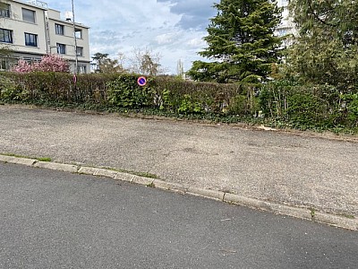 STUDIO A LOUER - ST ETIENNE ROND POINT/METARE - 43.95 m2 - 570 &euro; charges comprises par mois