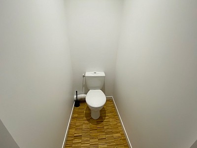 STUDIO A LOUER - ST ETIENNE ROND POINT/METARE - 43.95 m2 - 570 &euro; charges comprises par mois