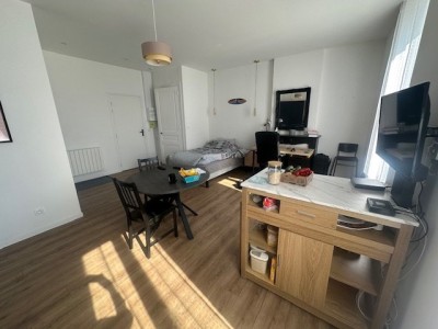 STUDIO A LOUER - ST ETIENNE TREFILERIE - 30.51 m2 - 470€ charges comprises par mois