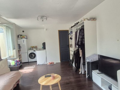 STUDIO A VENDRE - LA RICAMARIE - 23.45 m2 - 29 000 €