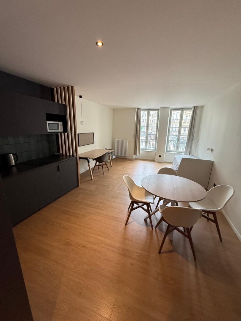 STUDIO - ST ETIENNE CENTRE VILLE - 26.39 m2 - VENDU