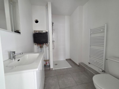 STUDIO A VENDRE - ST ETIENNE CHATEAUCREUX - 20 m2 - 97 000 &euro;