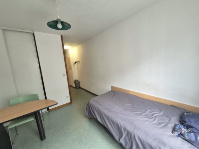 STUDIO A VENDRE - ST ETIENNE FACULTE   CENTRE DEUX - 17.15 m2 - 41500€