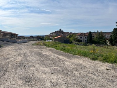 TERRAIN A VENDRE - ST BONNET LE CHATEAU - 723 m2 - 70 000 &euro;