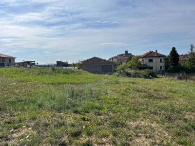 TERRAIN A VENDRE - ST BONNET LE CHATEAU - 723 m2 - 70 000 &euro;