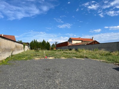 TERRAIN A VENDRE - ST MARCELLIN EN FOREZ - 368 m2 - 85 000 &euro;