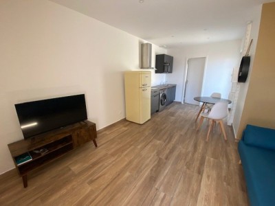 APPARTEMENT T1 A LOUER - ST ETIENNE ALBERT THOMAS/URSULES - 22.66 m2 - 435 € charges comprises par mois