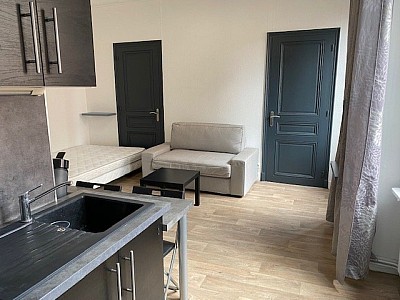 APPARTEMENT T1 A LOUER - ST ETIENNE AVENUE DE LA LIBERATION/GRANDE POSTE - 29.49 m2 - 425 &euro; charges comprises par mois