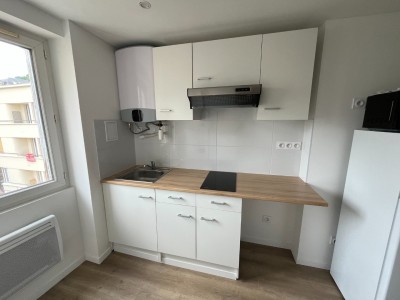 APPARTEMENT T1 A LOUER - ST ETIENNE CENTRE - 21.28 m2 - 356€ charges comprises par mois