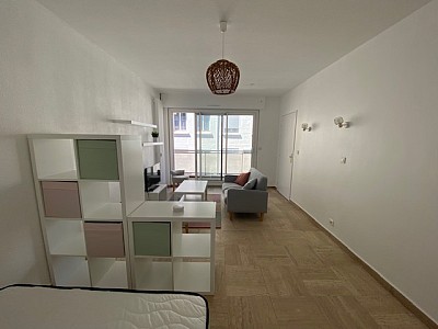 APPARTEMENT T1 - ST ETIENNE CENTRE VILLE - 30.64 m2 - LOUÉ