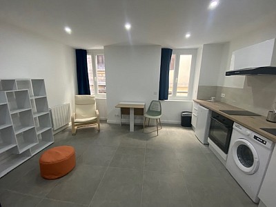 APPARTEMENT T1 A LOUER - ST ETIENNE CENTRE VILLE - 26.49 m2 - 420€ charges comprises par mois