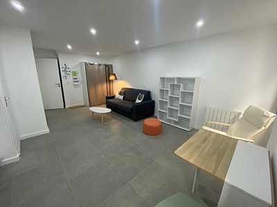 APPARTEMENT T1 A LOUER - ST ETIENNE CENTRE VILLE - 26.49 m2 - 420€ charges comprises par mois