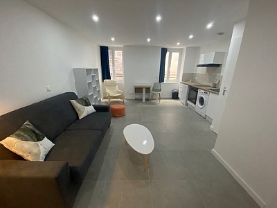 APPARTEMENT T1 A LOUER - ST ETIENNE CENTRE VILLE - 26.49 m2 - 420€ charges comprises par mois