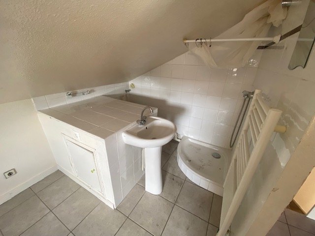 APPARTEMENT T1 A LOUER - ST ETIENNE CHAVANELLE/HYPER CENTRE - 28.53 m2 - 406�&euro; charges comprises par mois