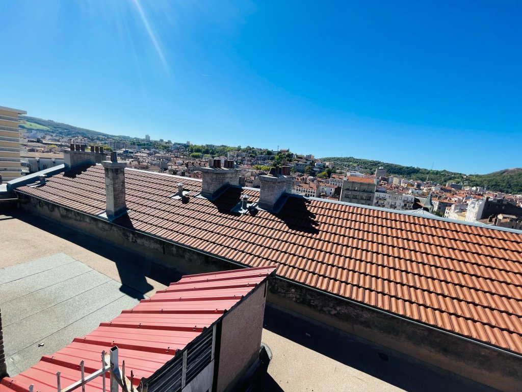 APPARTEMENT T1 A LOUER - ST ETIENNE CHAVANELLE/HYPER CENTRE - 28.53 m2 - 406�&euro; charges comprises par mois