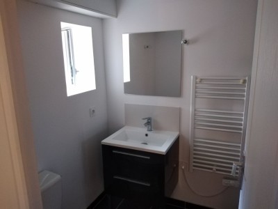 APPARTEMENT T1 - ST ETIENNE COLLINE DES PERES - 26.58 m2 - LOUÉ