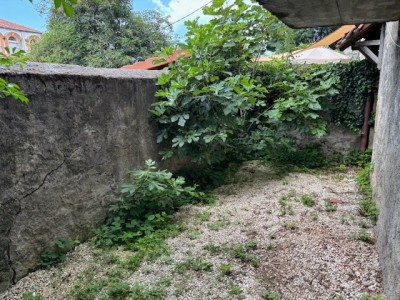 APPARTEMENT T1 - ST ETIENNE COLLINE DES PERES - 26.58 m2 - LOUÉ