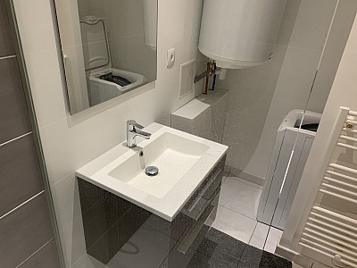 APPARTEMENT T1 A LOUER - ST ETIENNE HOTEL DE VILLE - 33 m2 - 440 € charges comprises par mois