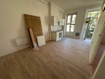 APPARTEMENT T1 A LOUER - ST ETIENNE JEAN JAURES / CARNOT - 35.88 m2 - 410€ charges comprises par mois