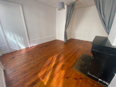 APPARTEMENT T1 A LOUER - ST ETIENNE JEAN JAURES / JACQUARD - 37.09 m2 - 355€ charges comprises par mois