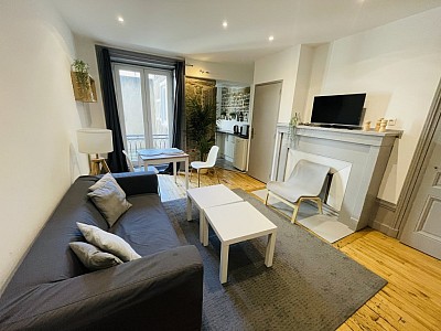 T1 Bis A LOUER - ST ETIENNE LES HALLES/URSULES - 33.09 m2 - 460 € charges comprises par mois