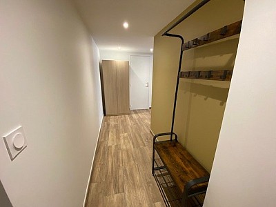 Grand 1 pièce Semi-Meublé A LOUER - ST ETIENNE QUARTIER DES URSULES - 41.99 m2 - 495 € charges comprises par mois