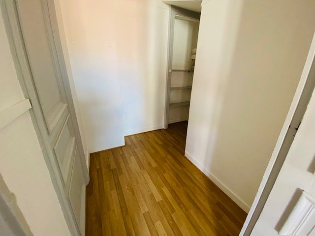 APPARTEMENT T1 A LOUER - ST ETIENNE REPUBLIQUE/FOURNEYRON/DORIAN - 34.32 m2 - 415�&euro; charges comprises par mois