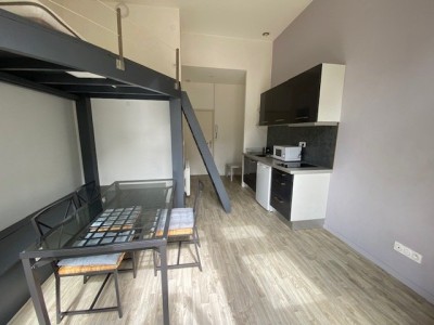 APPARTEMENT T1 A LOUER - ST ETIENNE ROND POINT/METARE - 19.45 m2 - 400€ charges comprises par mois