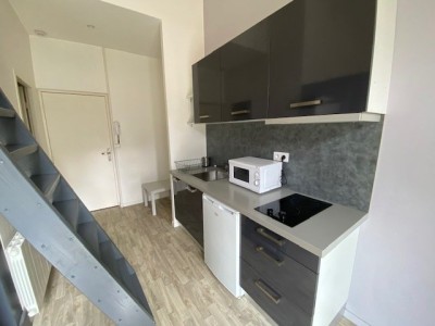 APPARTEMENT T1 A LOUER - ST ETIENNE ROND POINT/METARE - 19.45 m2 - 400€ charges comprises par mois