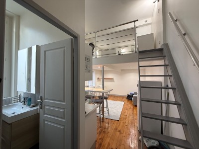 Studio bis avec mezzanine avec parking A VENDRE - ST ETIENNE FACULTE CENTRE DEUX - 22.13 m2 - 52 000 €