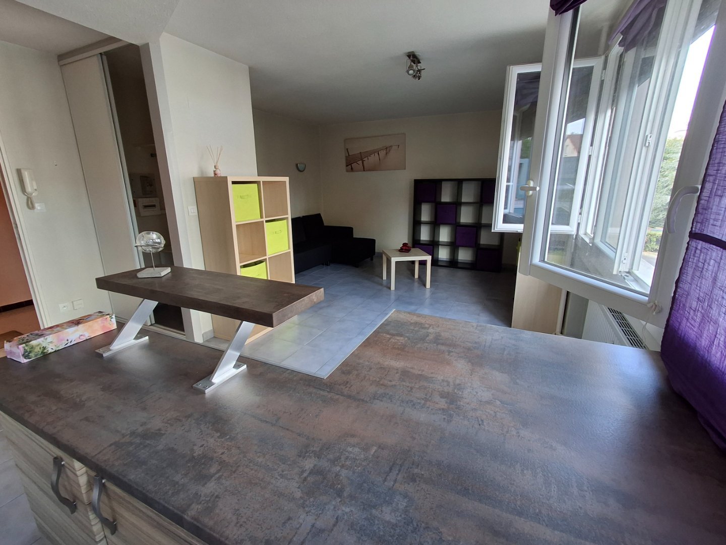 GRAND STUDIO - ST ETIENNE MONTPLAISIR - 36 m2 - VENDU