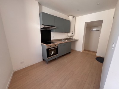 Appartement T2 entièrement rénové A LOUER - BAS EN BASSET - 40.29 m2 - 490 &euro; charges comprises par mois