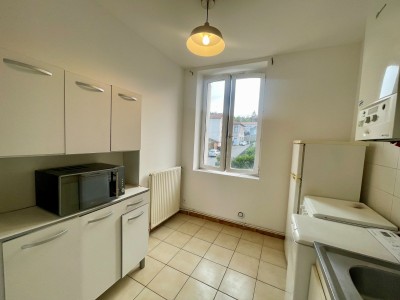 APPARTEMENT T2 A LOUER - FIRMINY - 38.99 m2 - 450€ charges comprises par mois