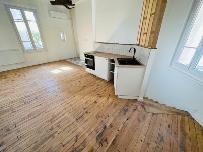 APPARTEMENT T2 A LOUER - ST CHAMOND GARE/HOPITAL - 57.17 m2 - 505€ charges comprises par mois