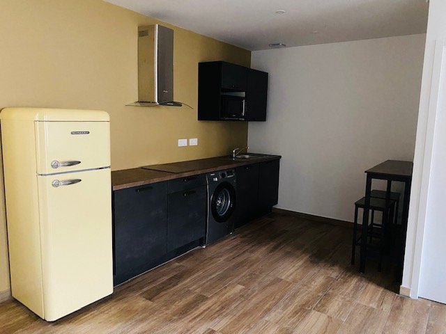 T2 Semi-Meubl� A LOUER - ST ETIENNE ALBERT THOMAS/URSULES - 39.12 m2 - 500�&euro; charges comprises par mois