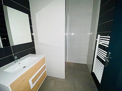 APPARTEMENT T2 - ST ETIENNE BADOUILLERE - 44.2 m2 - LOUÉ