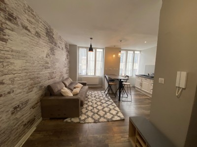 APPARTEMENT T2 A LOUER - ST ETIENNE CARNOT/JEAN JAURES/JACQUARD - 46.41 m2 - 460 € charges comprises par mois