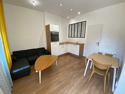 APPARTEMENT T2 A LOUER - ST ETIENNE CENTRE - 26.51 m2 - 410€ charges comprises par mois